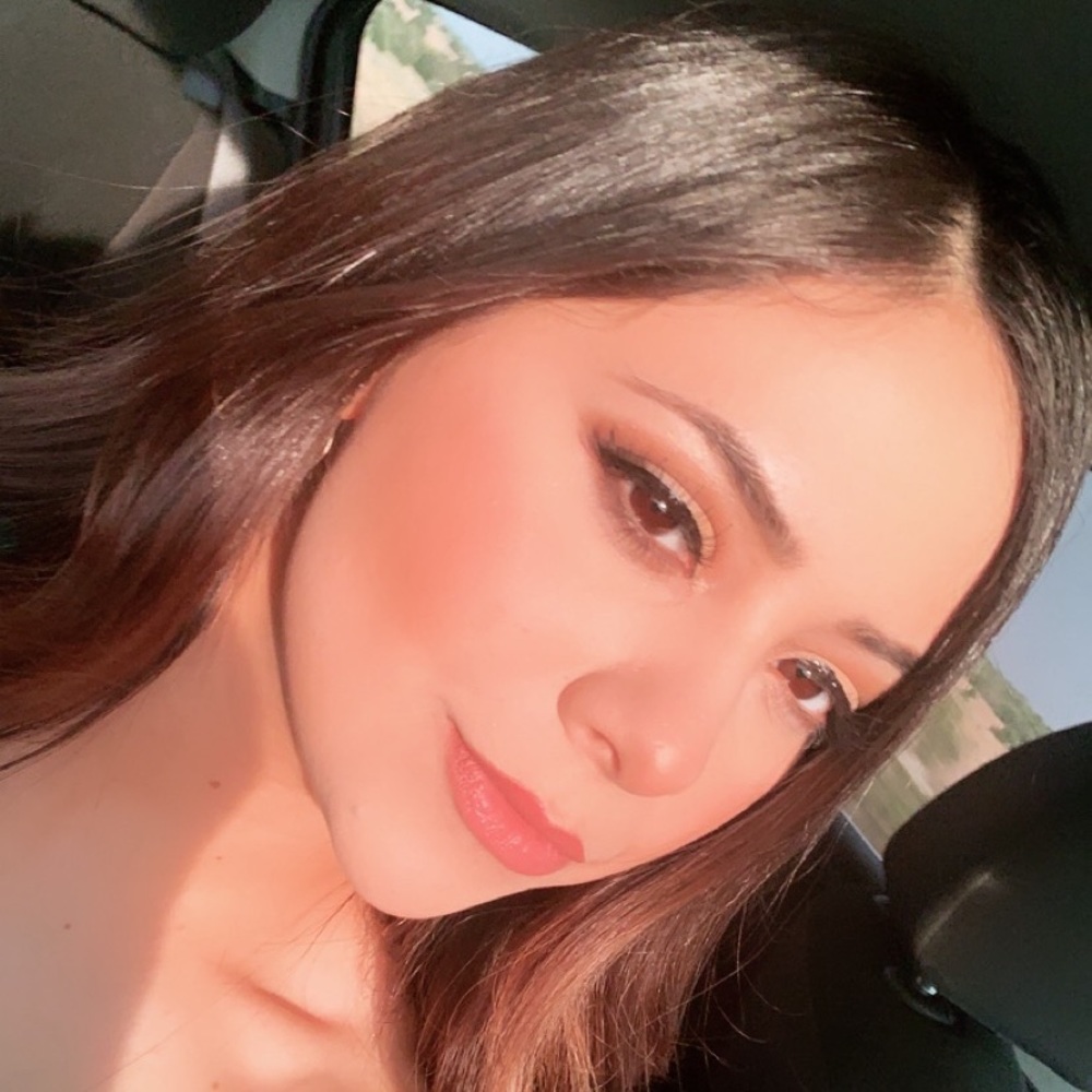 Meet your Posher, Roxanna